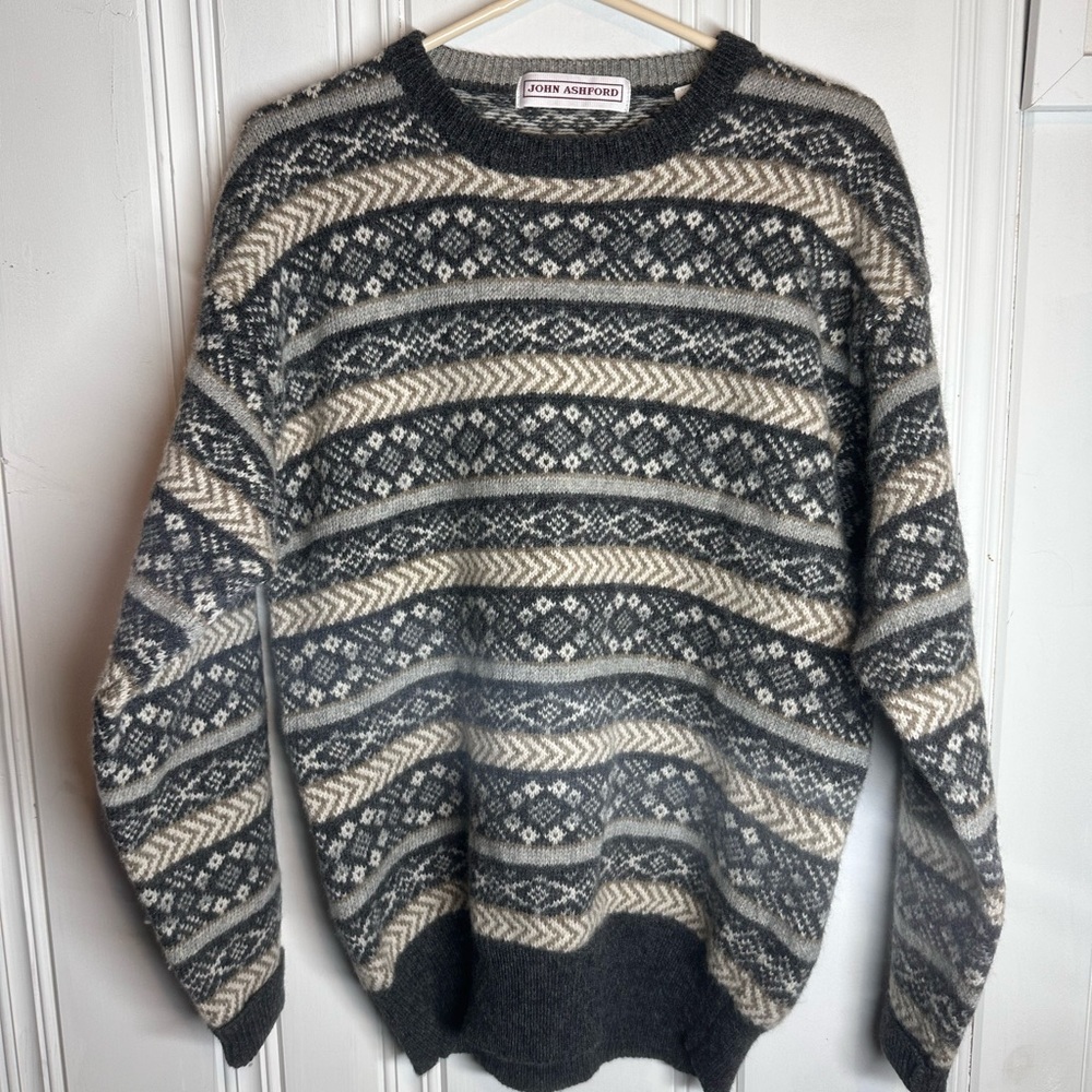 John Ashford 100% Wool Sweater with Black and Cream Pattern Large L